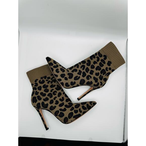 Gianvito Rossi Gray Leopard Print Knit Stretch Bootie  size 39.5 - Picture 7 of 12